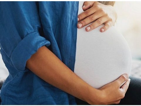 7 тревожных симптомов для мамы и ребенка во время беременности
